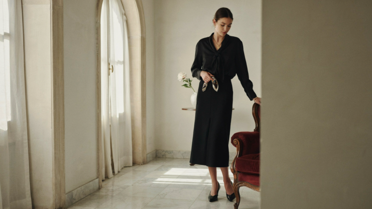 12 All Black Old Money Outfits That Feel Sleek and Sophisticated